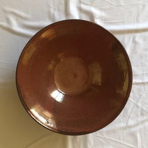 HAND-CRAFTED POTTERY BOWL